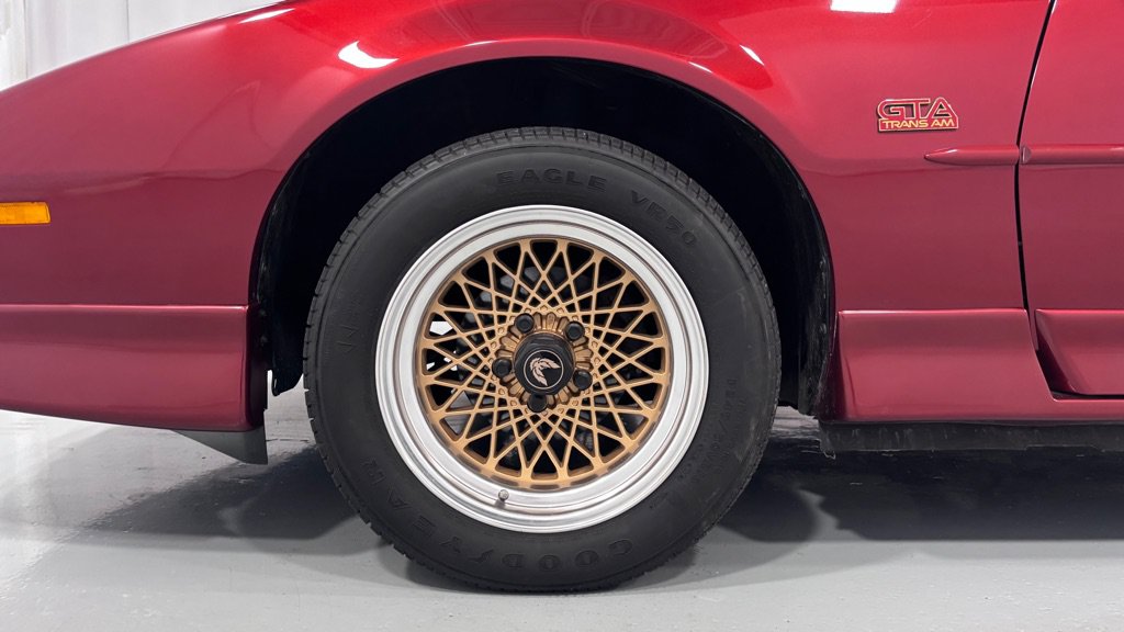 Used 1987 Pontiac Firebird Trans Am RWD image 29