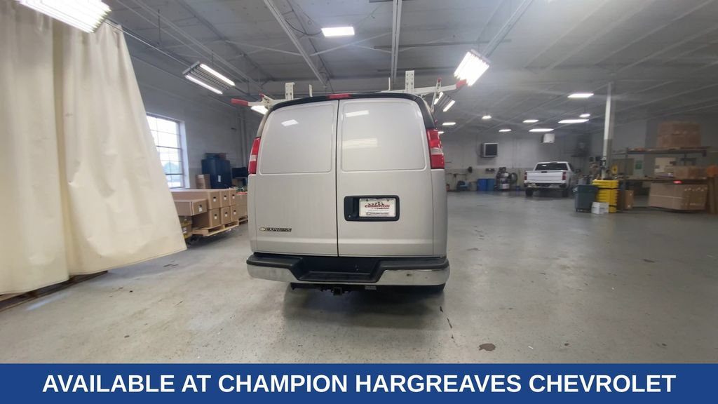 Certified 2022 Chevrolet Express 2500 w/ Enhanced Convenience Package RWD image 10