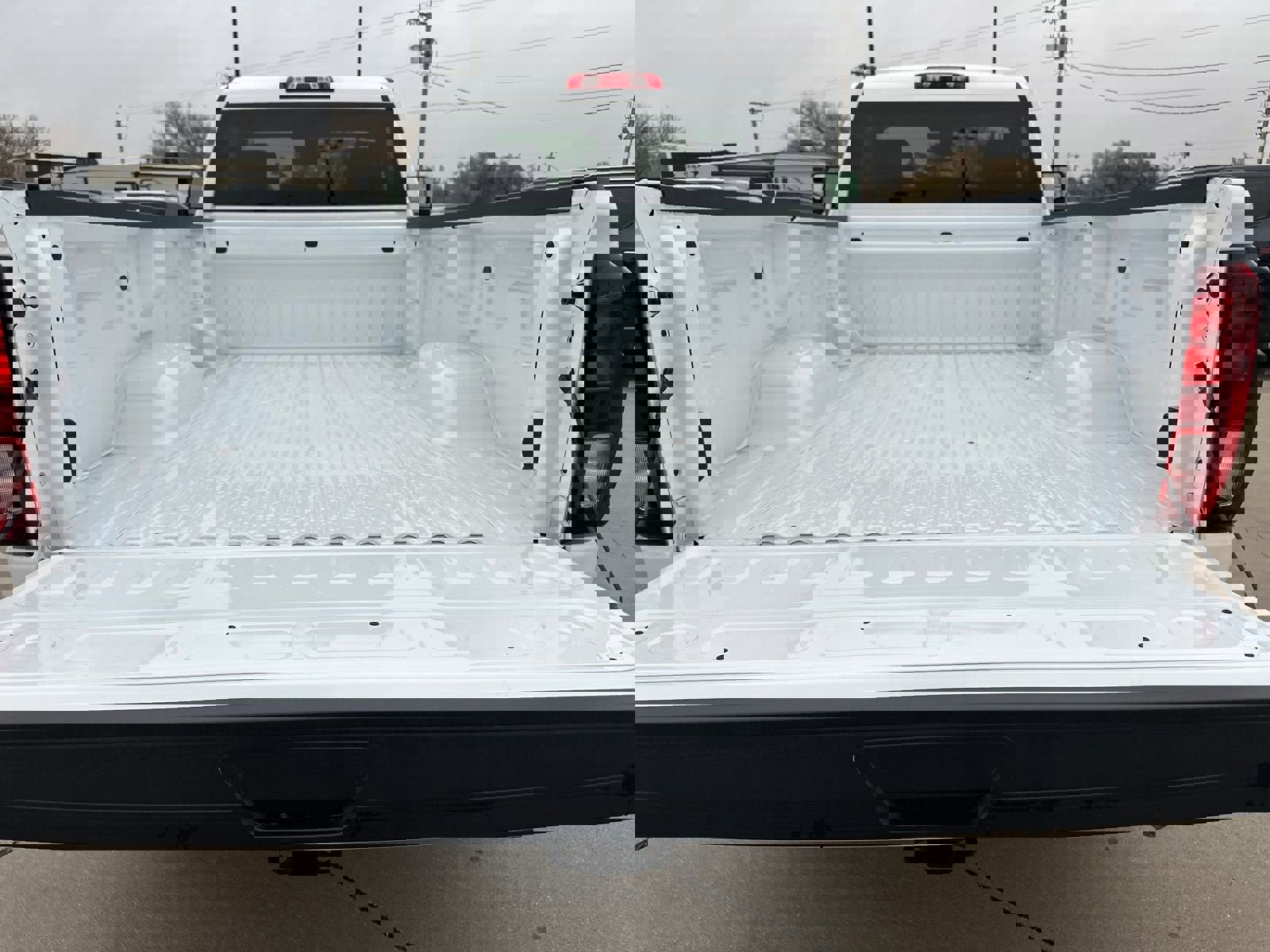 New 2026 GMC Sierra 3500 SLE w/ SLE Convenience Package image 16