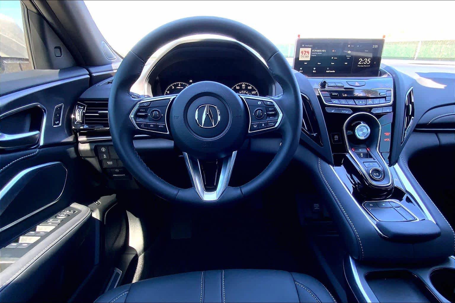 Used 2025 Acura RDX SH-AWD image 6