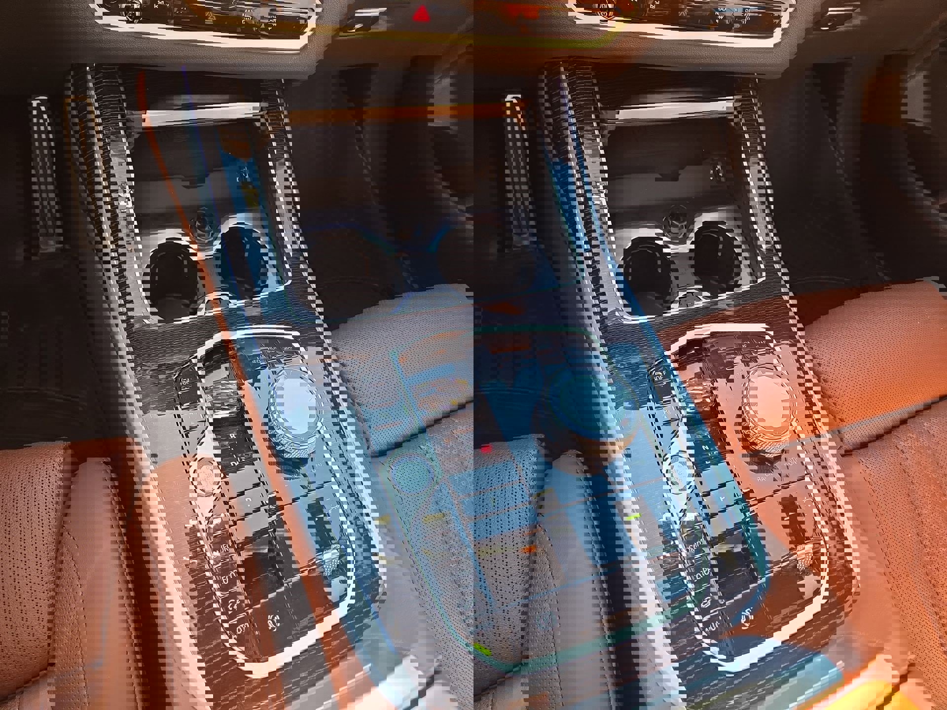 Used 2023 BMW X7 xDrive40i w/ Executive Package image 22