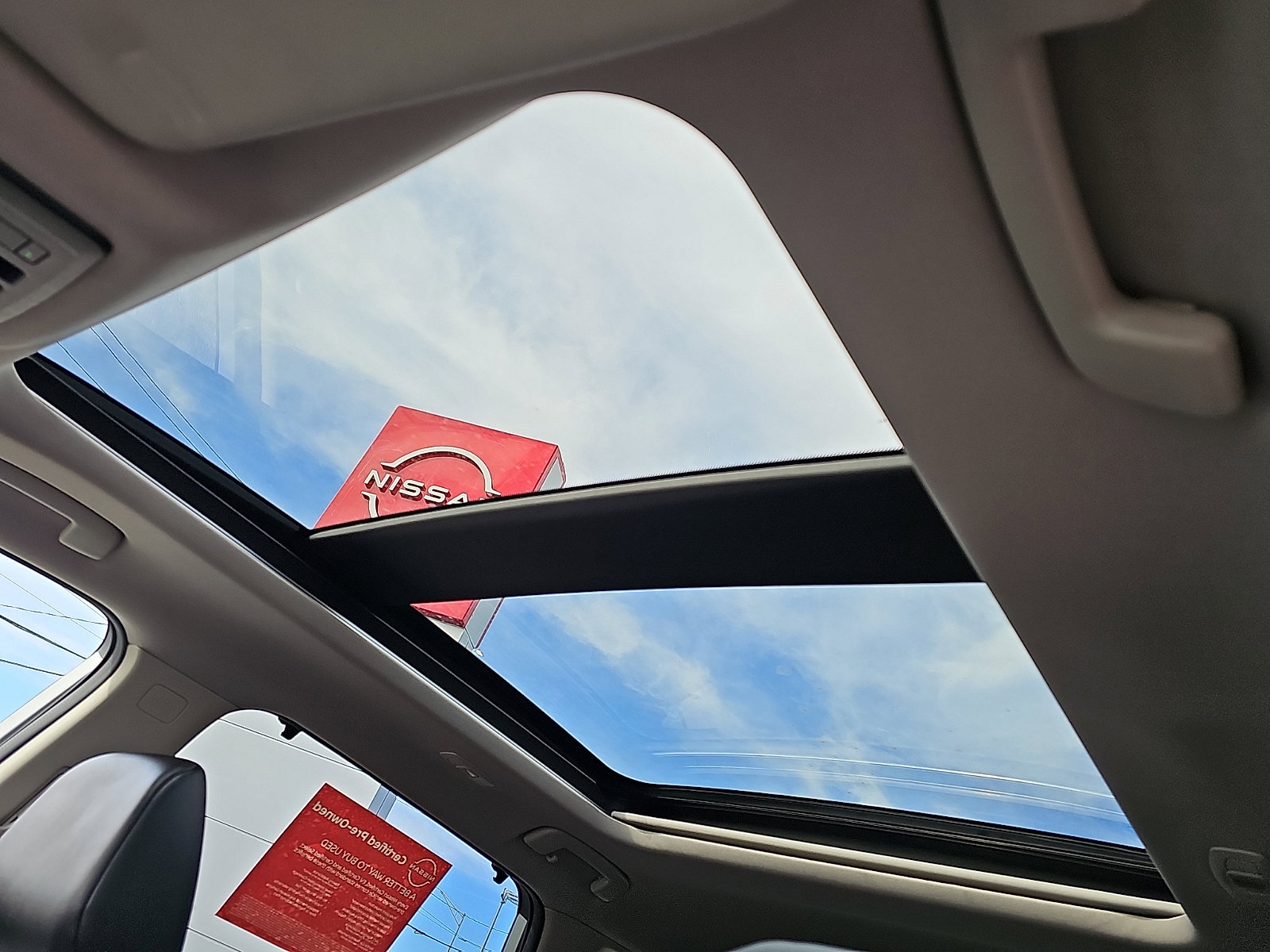 Certified 2021 Nissan Rogue SV w/ Premium Package image 15