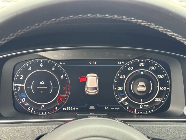 Used 2019 Volkswagen Golf R 4-Door image 15