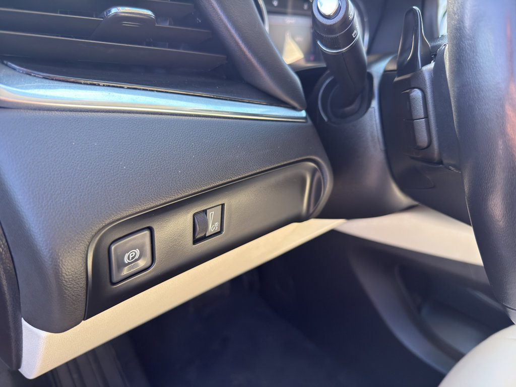 Used 2023 Buick Enclave Essence w/ Sport Touring Edition image 16