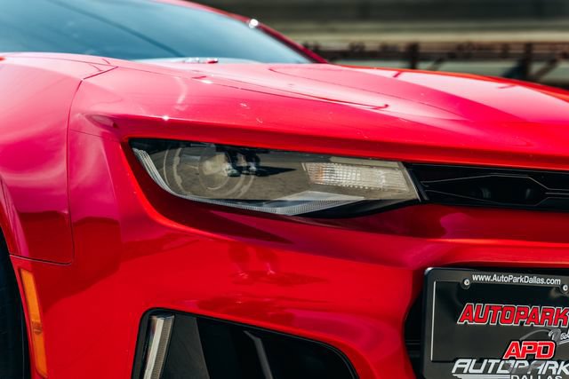 Used 2018 Chevrolet Camaro ZL1 RWD image 40