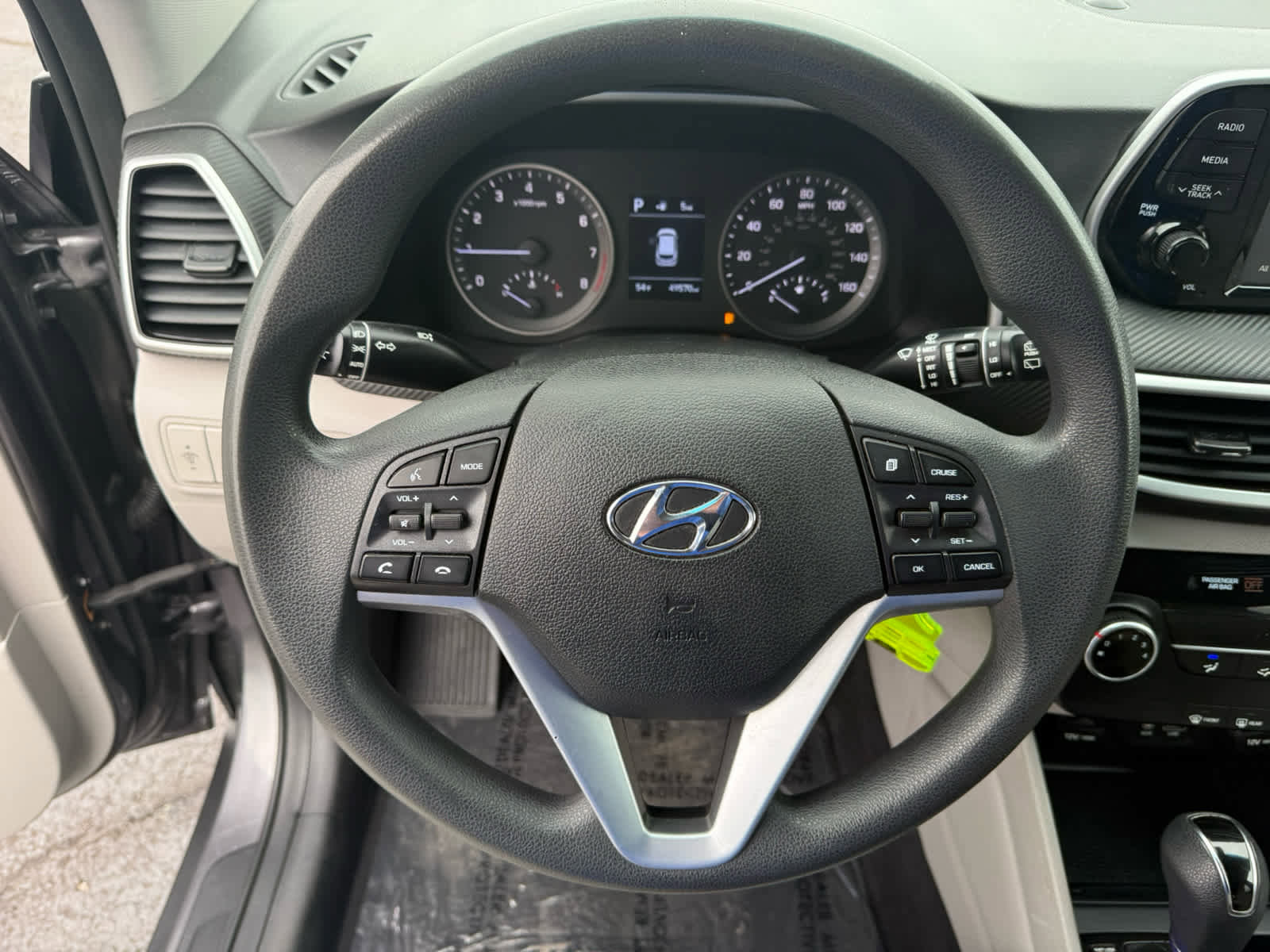 Used 2021 Hyundai Tucson SE image 2