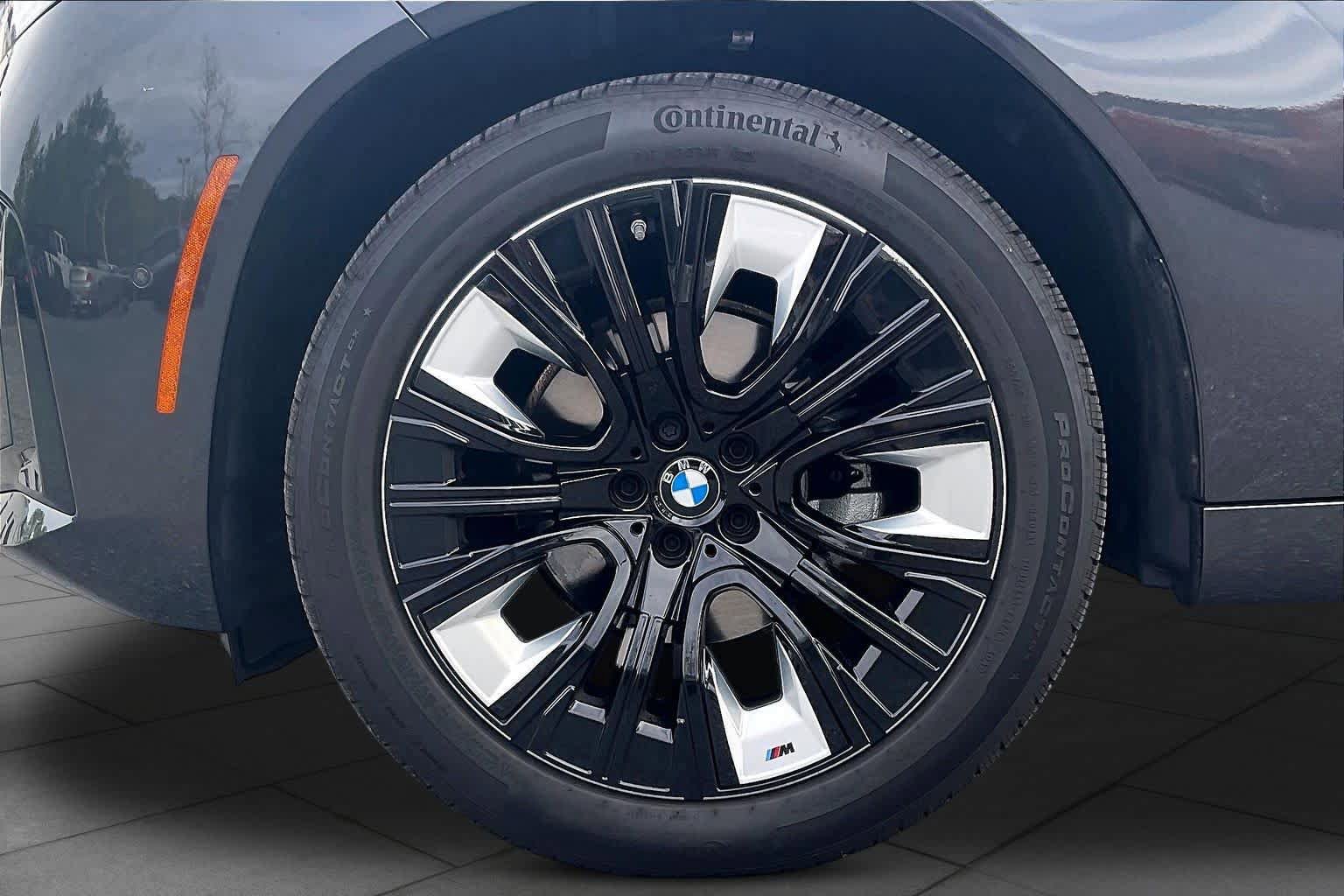 Used 2025 BMW X3 xDrive30i w/ M Sport Package AWD/4WD image 10