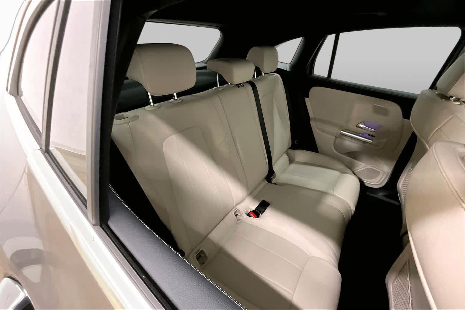 Certified 2025 Mercedes-Benz GLA 250 4MATIC image 19