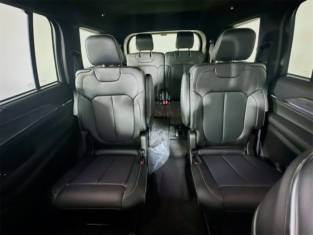 New 2025 Jeep Grand Cherokee L Overland w/ Luxury Tech Group IV image 10