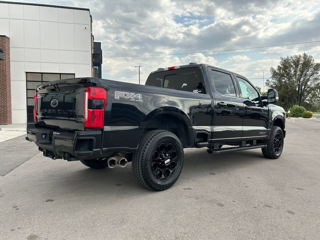 Used 2024 Ford F350 Lariat w/ Lariat Ultimate Package AWD/4WD image 4
