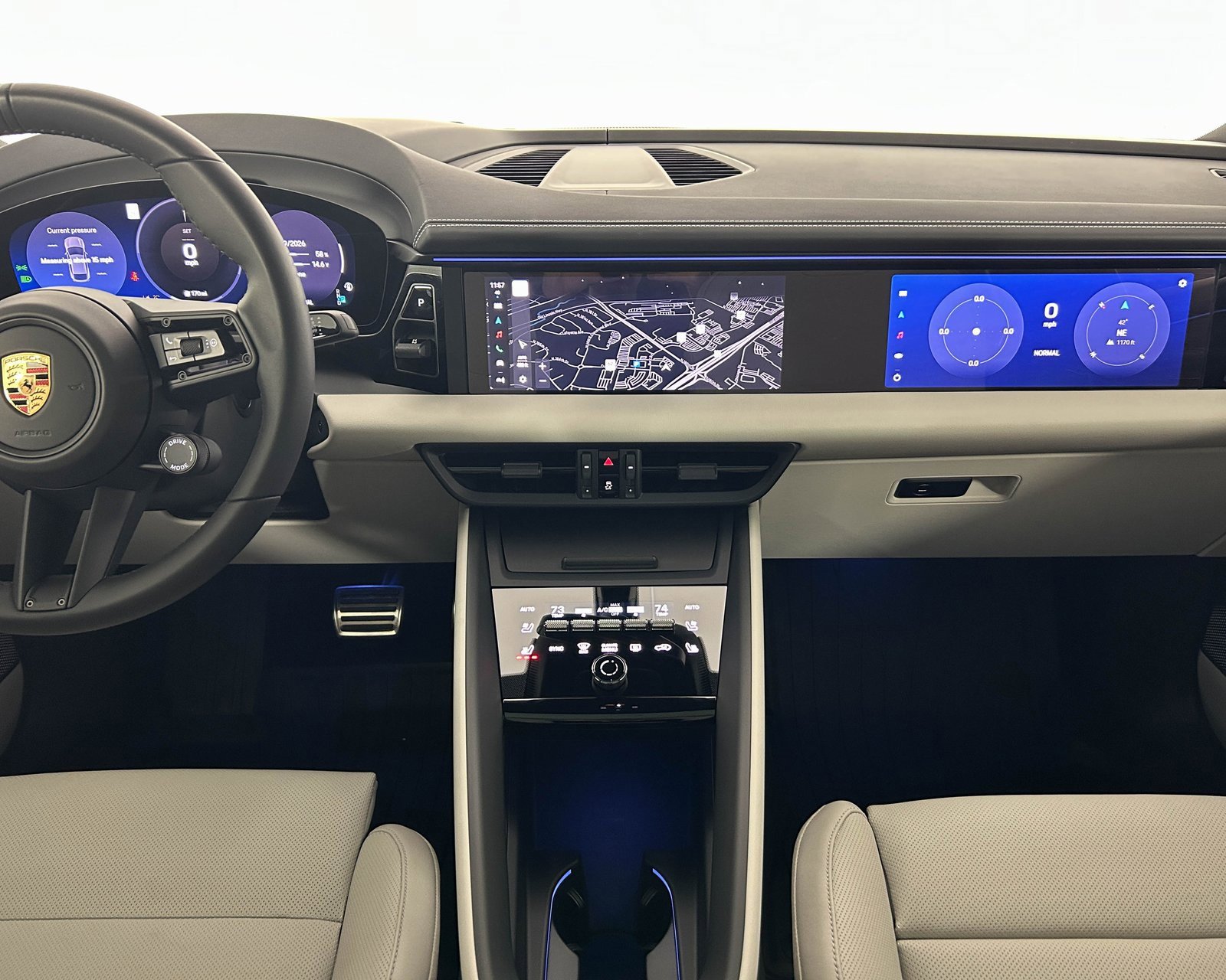 Used 2025 Porsche Macan 4S Electric image 22