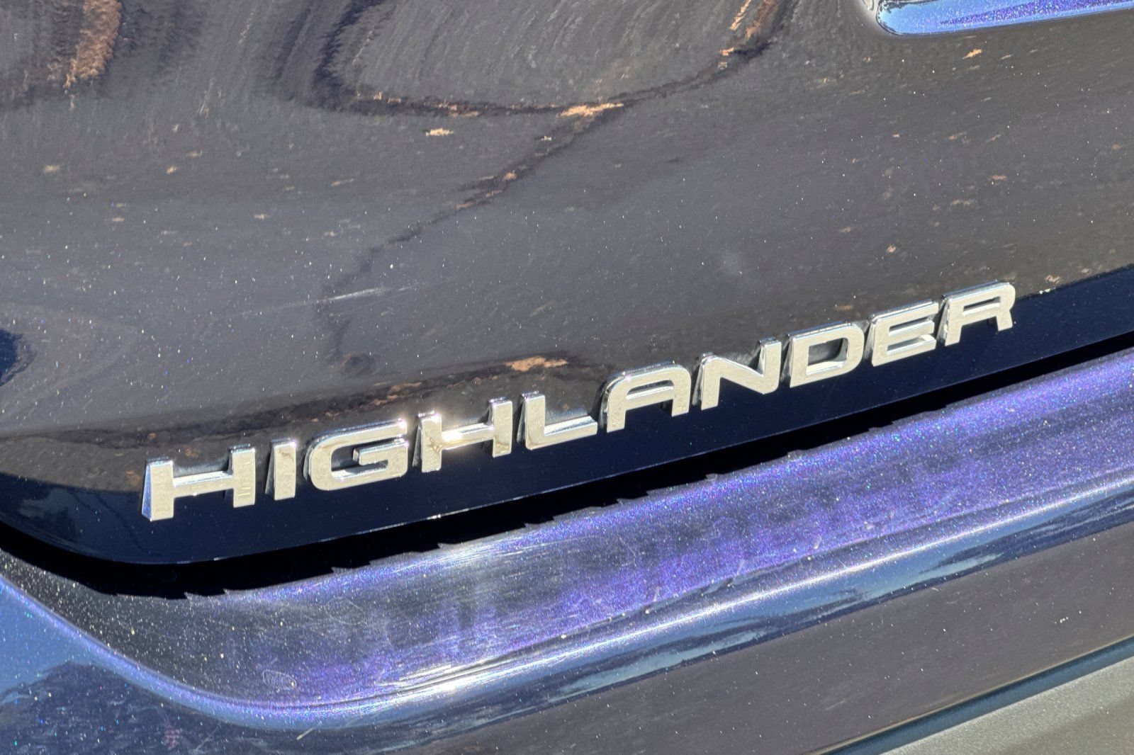 Used 2023 Toyota Highlander LE AWD/4WD image 32