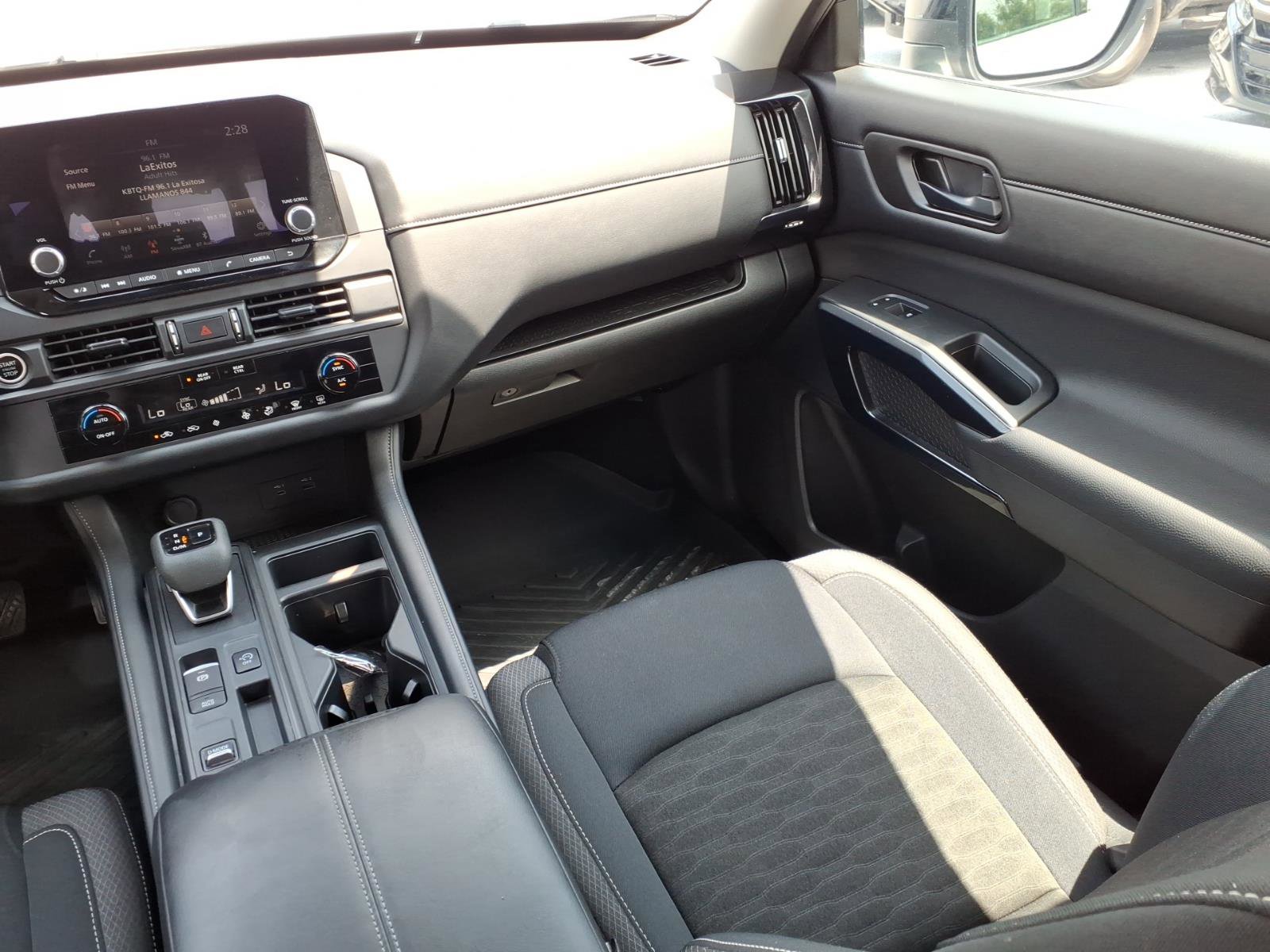 Used 2024 Nissan Pathfinder S FWD image 18