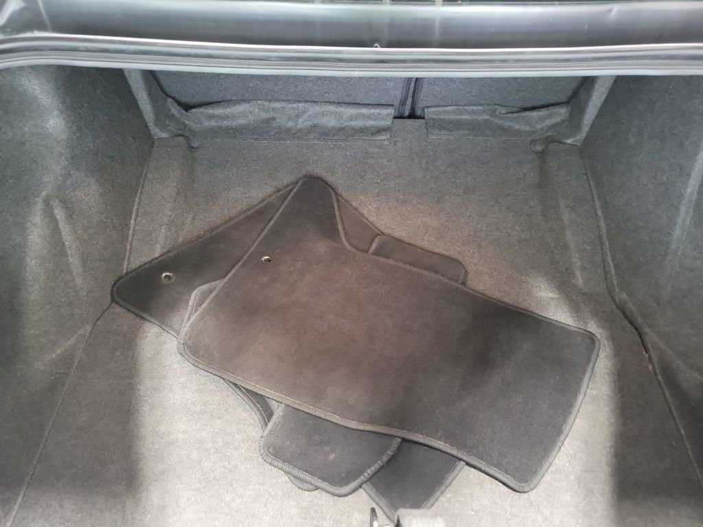 Used 2019 Dodge Challenger GT w/ Driver Convenience Group image 8