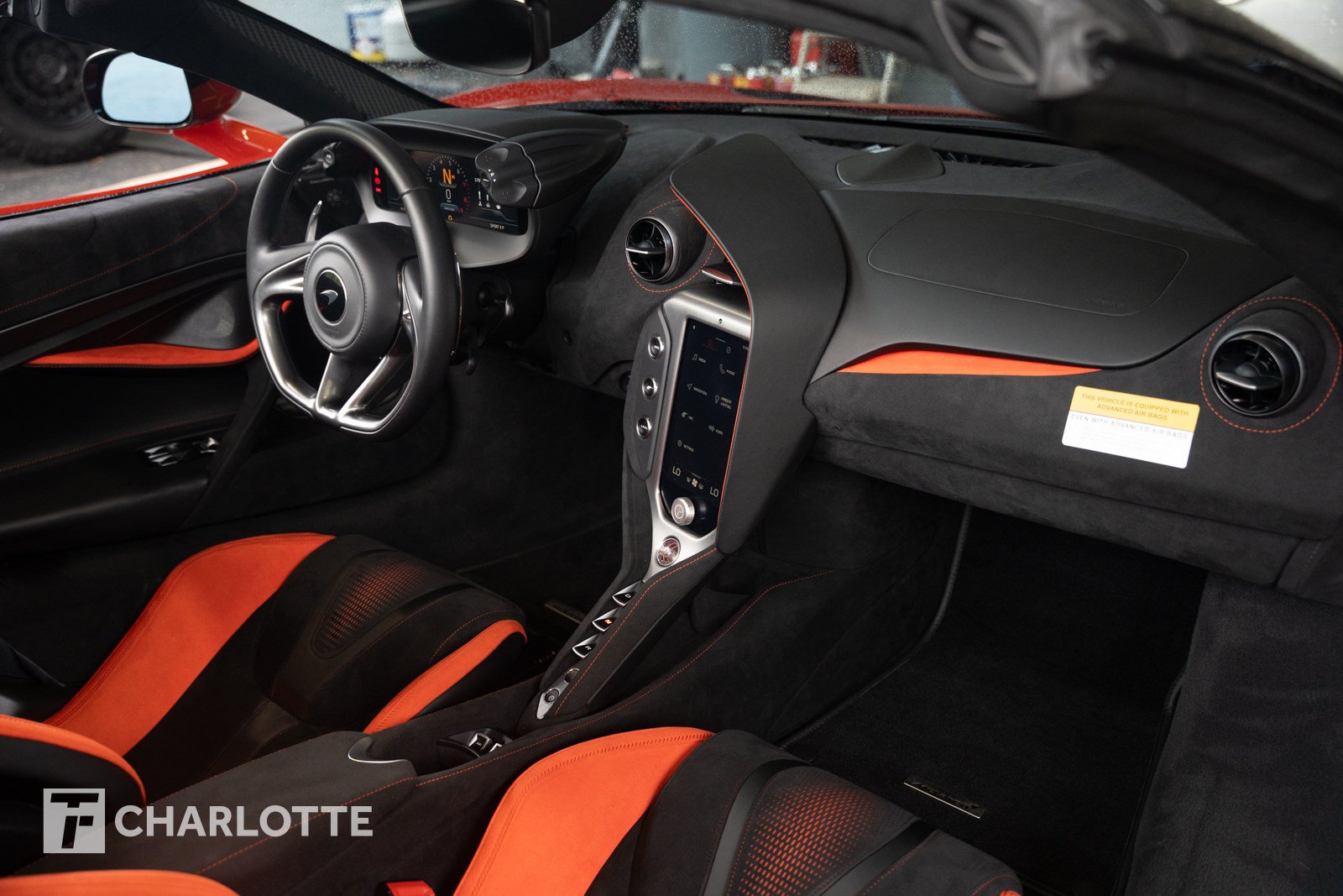 Used 2025 McLaren 750S Spider RWD image 30