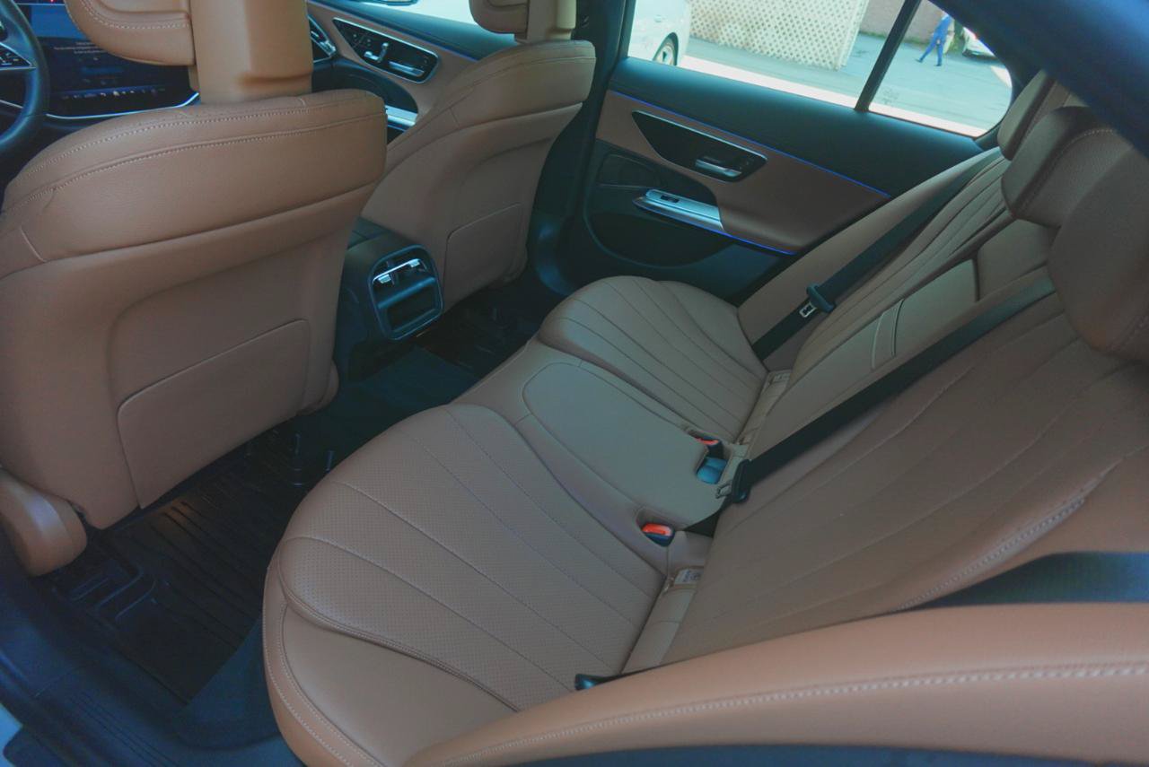 Used 2024 Mercedes-Benz E 350 4MATIC Sedan w/ Driver Assistance Package image 16