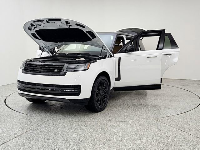 New 2026 Land Rover Range Rover Long Wheelbase SE AWD/4WD image 9