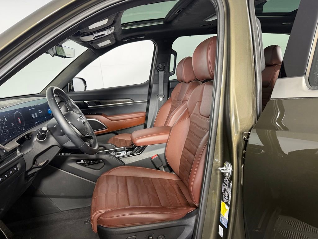 Used 2024 Kia Telluride SX Prestige w/ Towing Package image 21