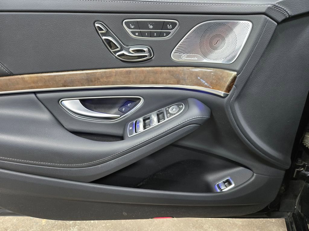 Used 2016 Mercedes-Benz S 550 4MATIC Sedan image 8