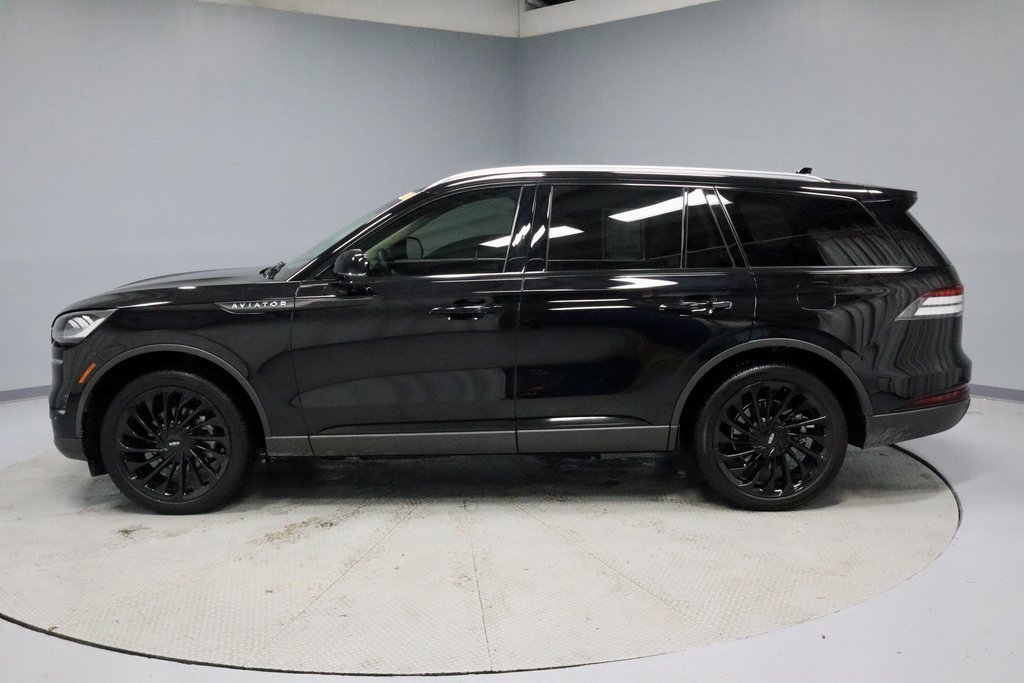 Used 2023 Lincoln Aviator Reserve w/ Class IV Trailer Tow Package image 10