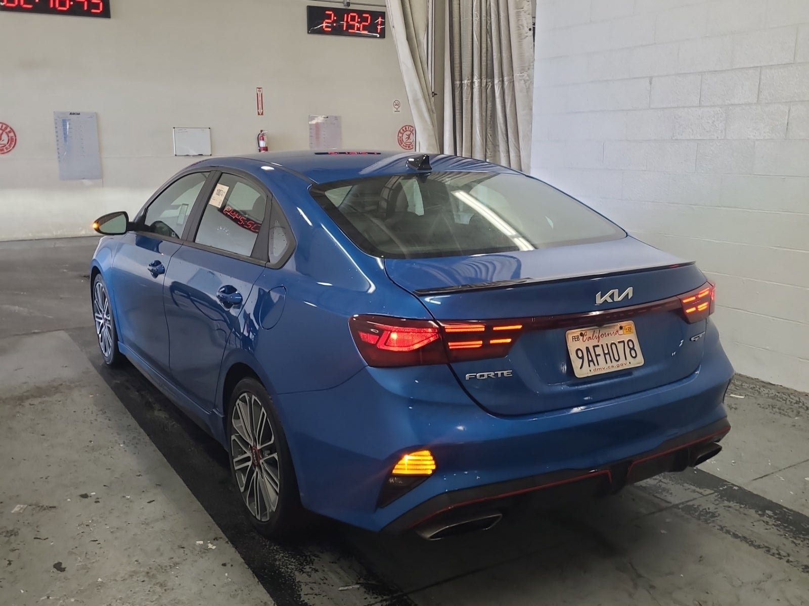 Used 2022 Kia Forte GT w/ GT Technology Package image 2