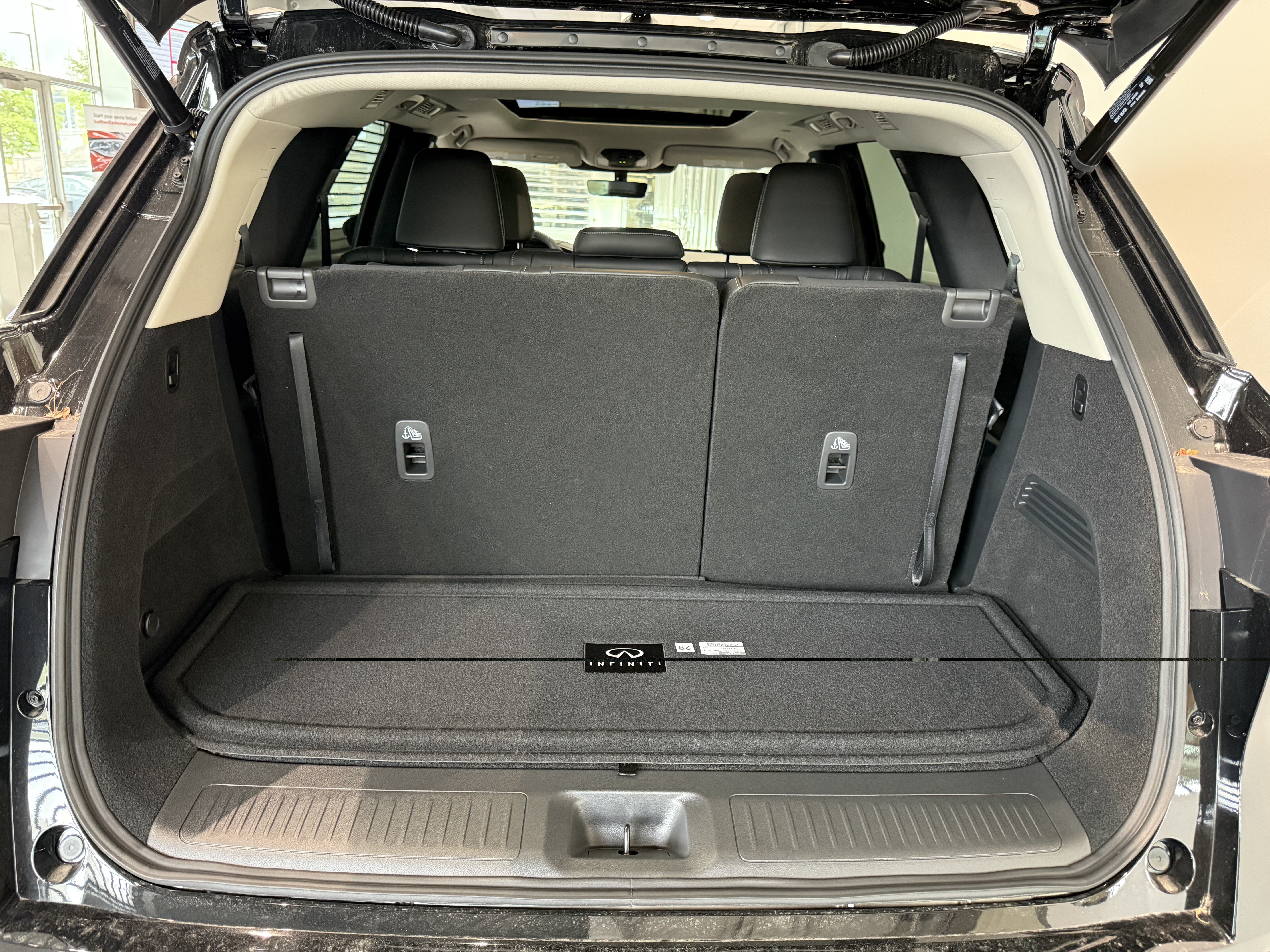 New 2027 INFINITI QX60 Luxe w/ Cargo Package AWD/4WD image 9