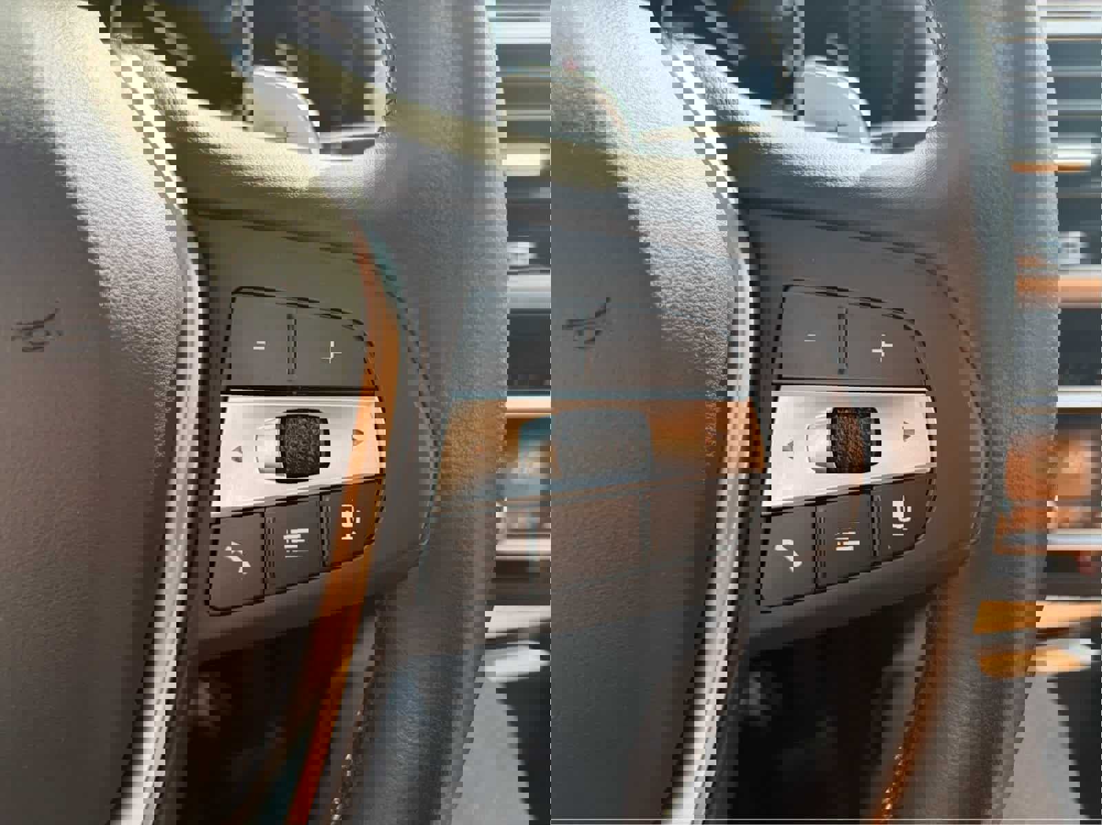 Used 2021 BMW X3 xDrive30i w/ Convenience Package AWD/4WD image 16