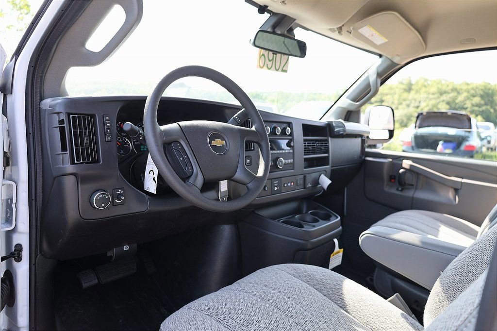 New 2025 Chevrolet Express 3500 w/ Driver Convenience Package RWD image 53