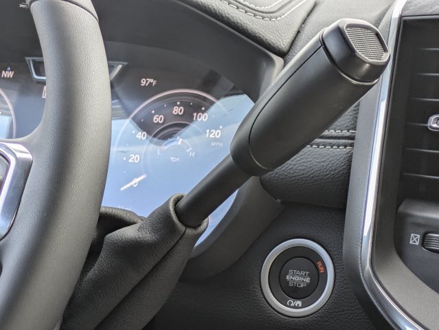 New 2026 RAM 2500 Laramie AWD/4WD image 19