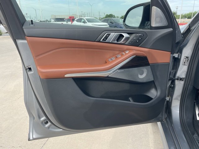 Used 2024 BMW X7 M60i w/ Executive Package image 14