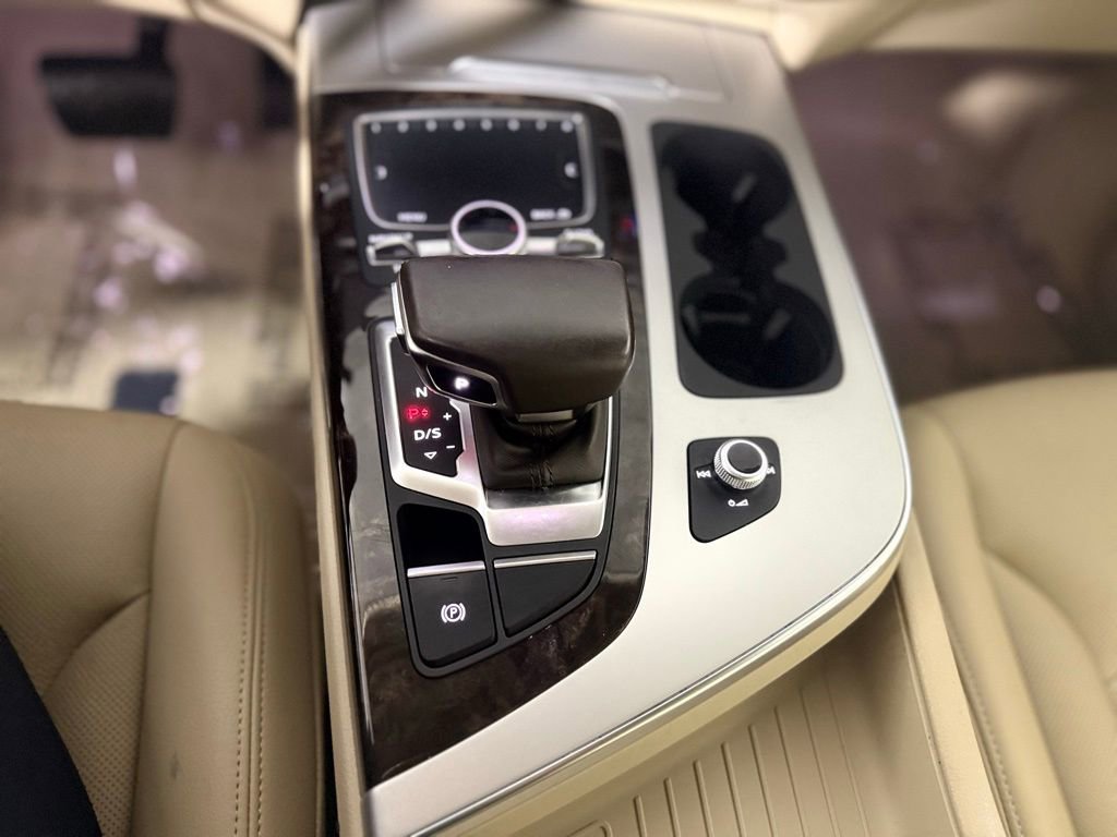 Used 2018 Audi Q7 2.0T Premium Plus AWD/4WD image 14
