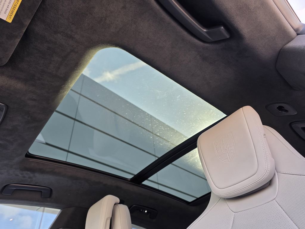 New 2025 Porsche Macan Turbo Electric image 20