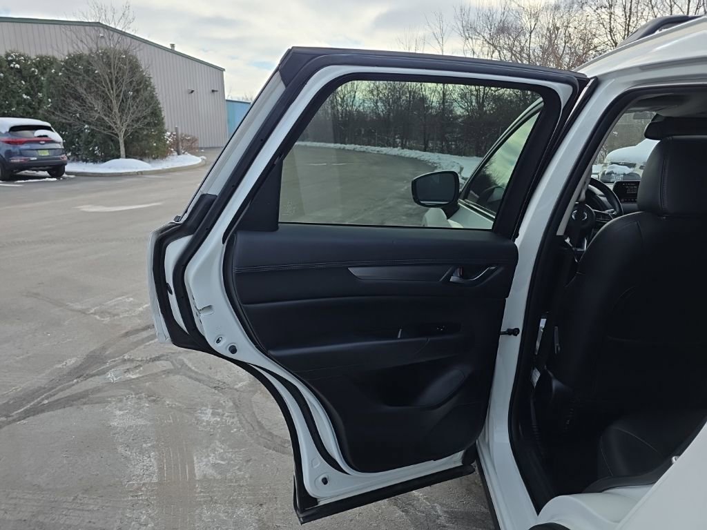 Used 2019 MAZDA CX-5 Touring image 34