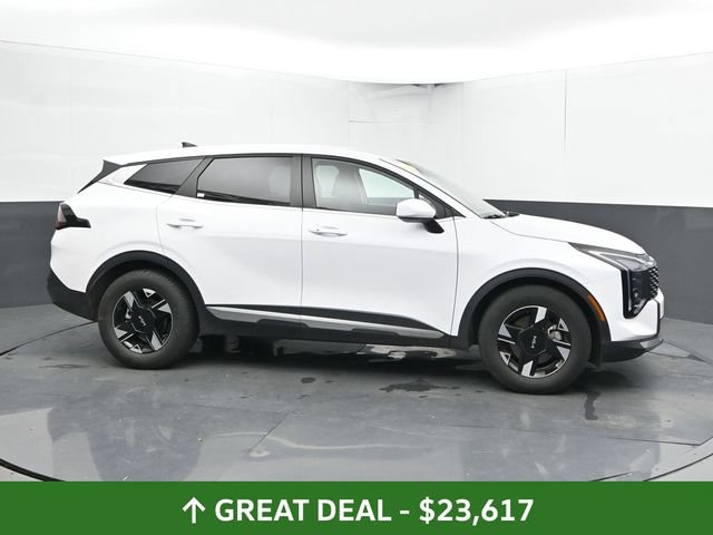 Used 2026 Kia Sportage LX FWD image 4