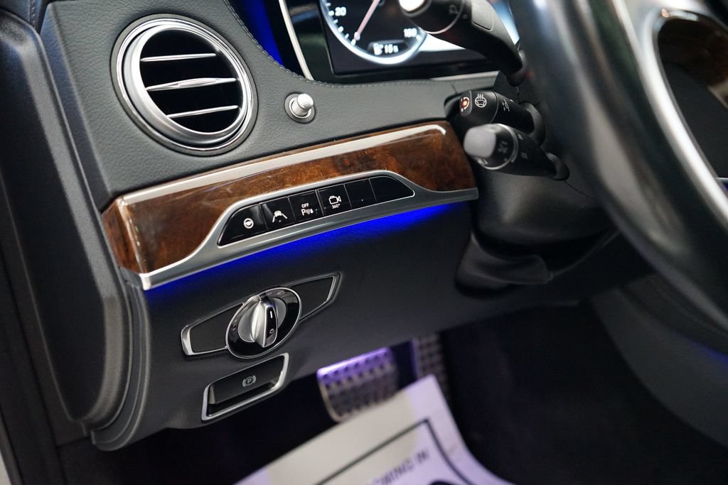Used 2015 Mercedes-Benz S 550 4MATIC Sedan image 29