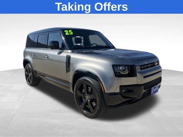 Used 2025 Land Rover Defender 110 X-Dynamic SE image 1