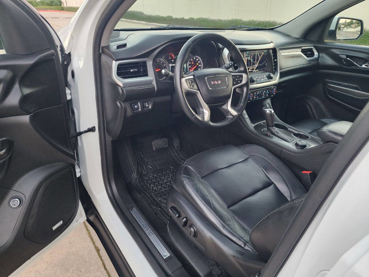 Used 2017 GMC Acadia SLT image 24