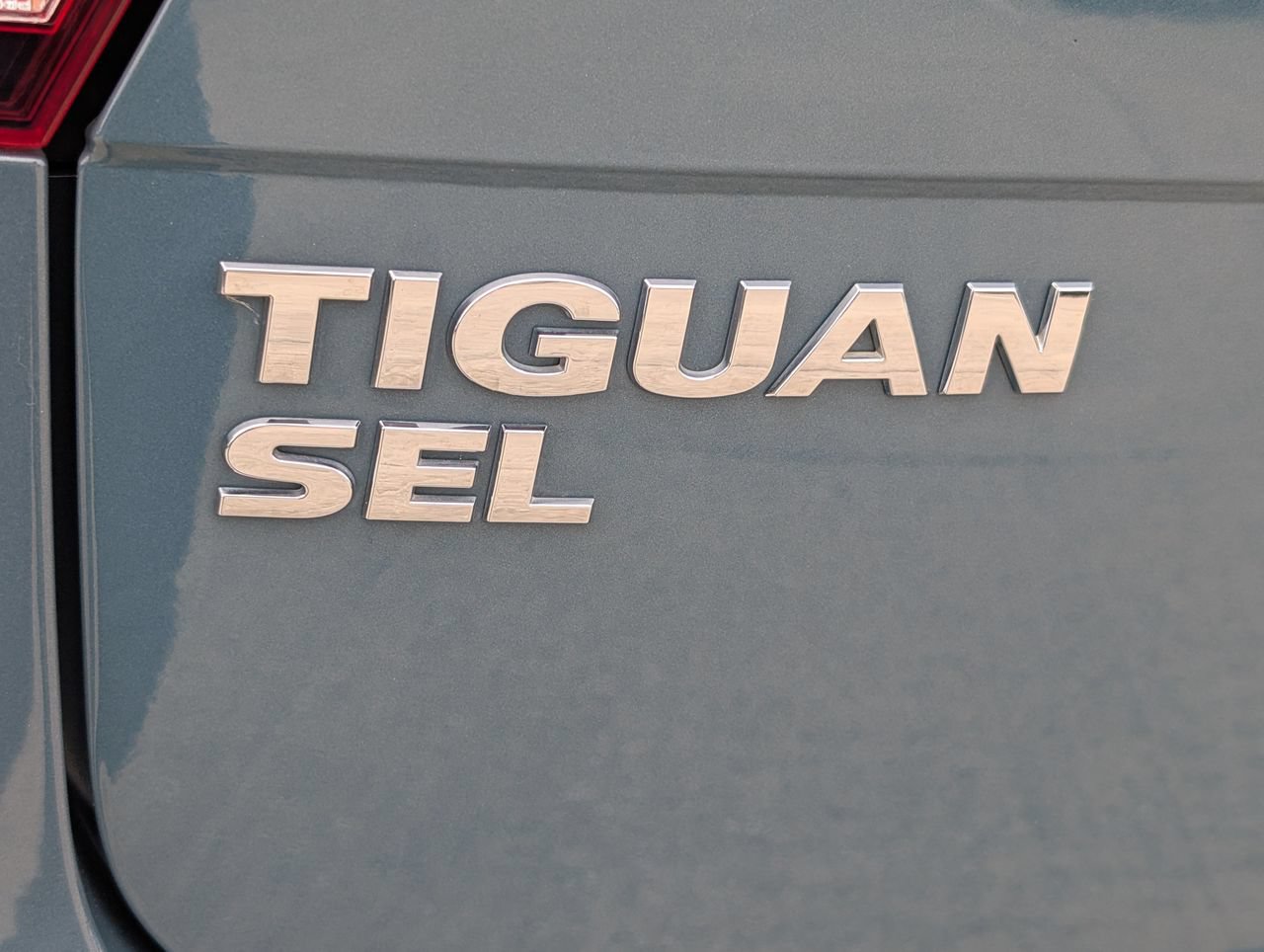 Used 2021 Volkswagen Tiguan SEL Premium R-Line w/ 3rd Row Seat Package AWD/4WD image 8