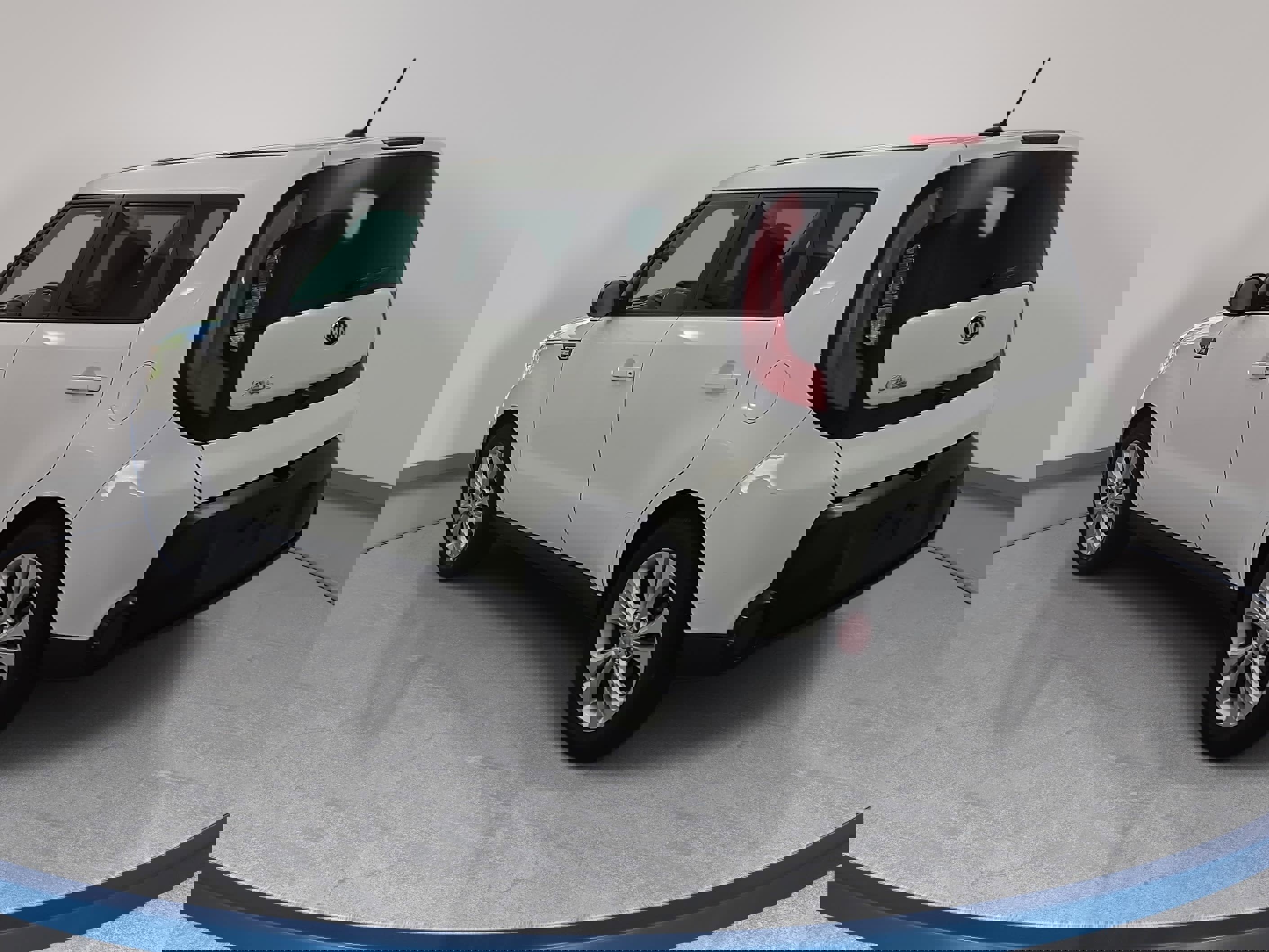 Used 2016 Kia Soul + w/ Audio Package image 7