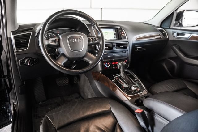 Used 2011 Audi Q5 3.2 Premium Plus w/ Audi MMI Navigation Plus Pkg AWD/4WD image 2