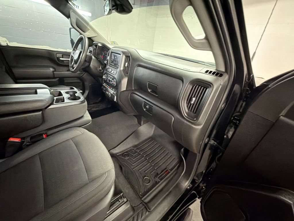 Used 2024 Chevrolet Silverado 2500 Custom w/ Custom Value Package AWD/4WD image 27