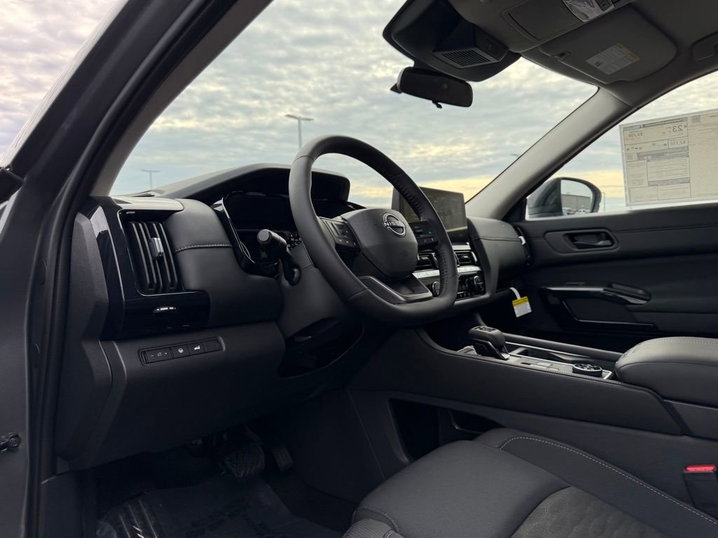 New 2026 Nissan Pathfinder SV image 10