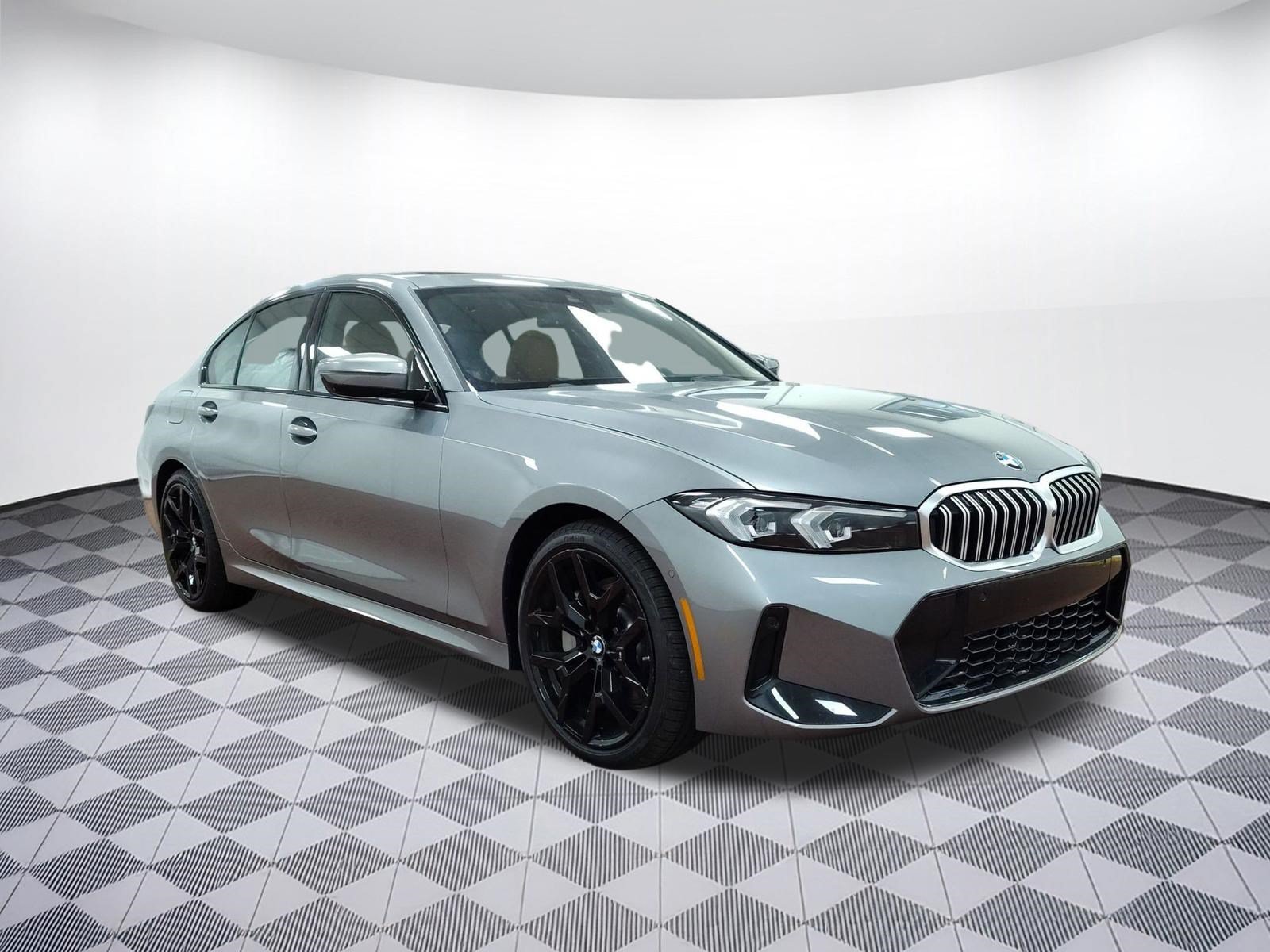 Used 2026 BMW 330i xDrive Sedan w/ M Sport Package AWD/4WD image 6
