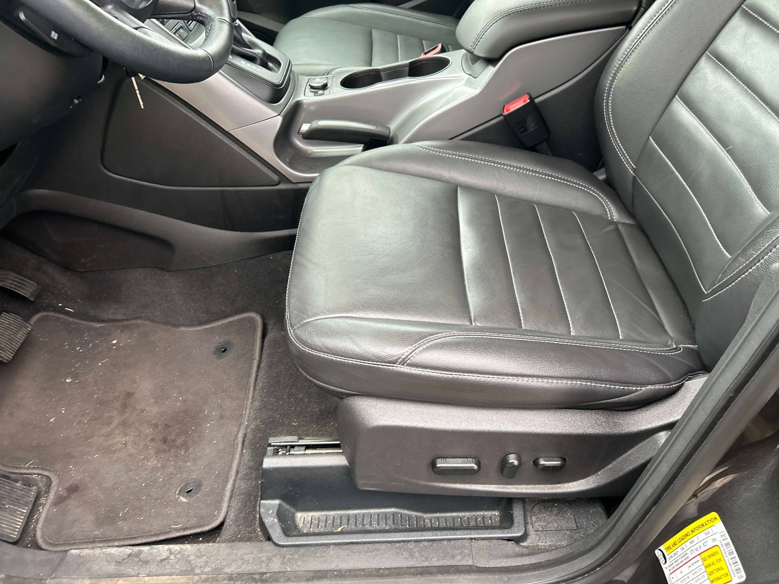 Used 2016 Ford Escape SE w/ SE Leather Comfort Package image 20