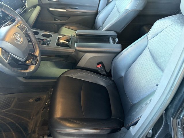 Used 2021 Toyota Sienna XSE image 9