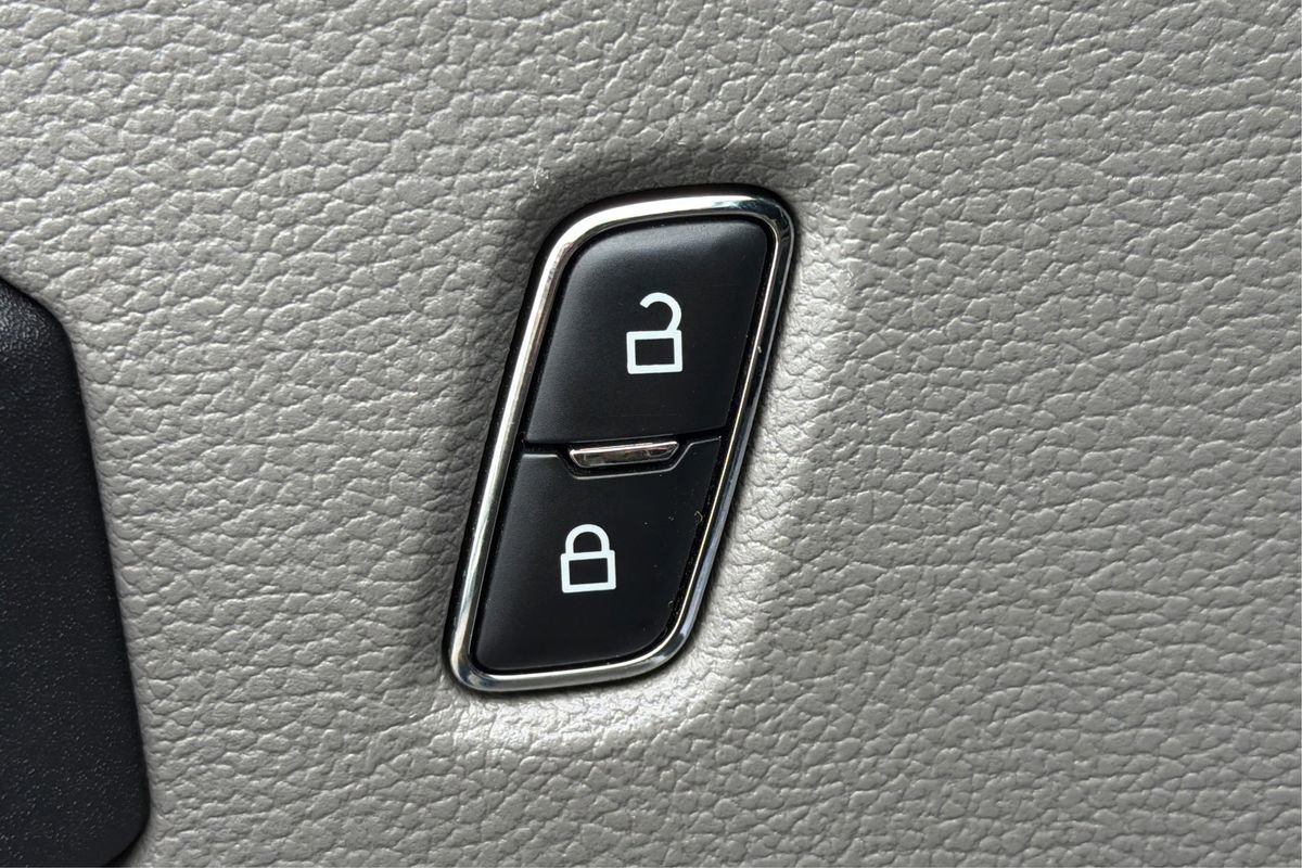 Used 2019 Ford F150 XL w/ Equipment Group 101A Mid AWD/4WD image 36