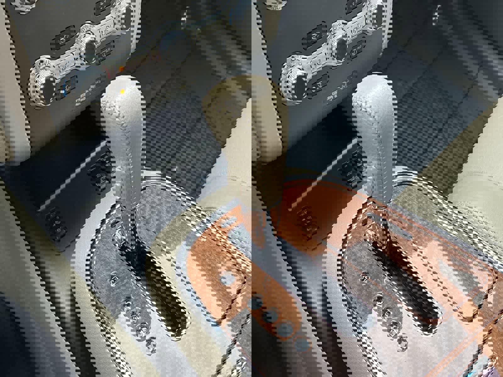 Used 2011 Nissan Murano LE image 25