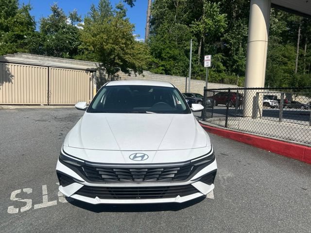 Certified 2026 Hyundai Elantra Hybrid FWD image 2