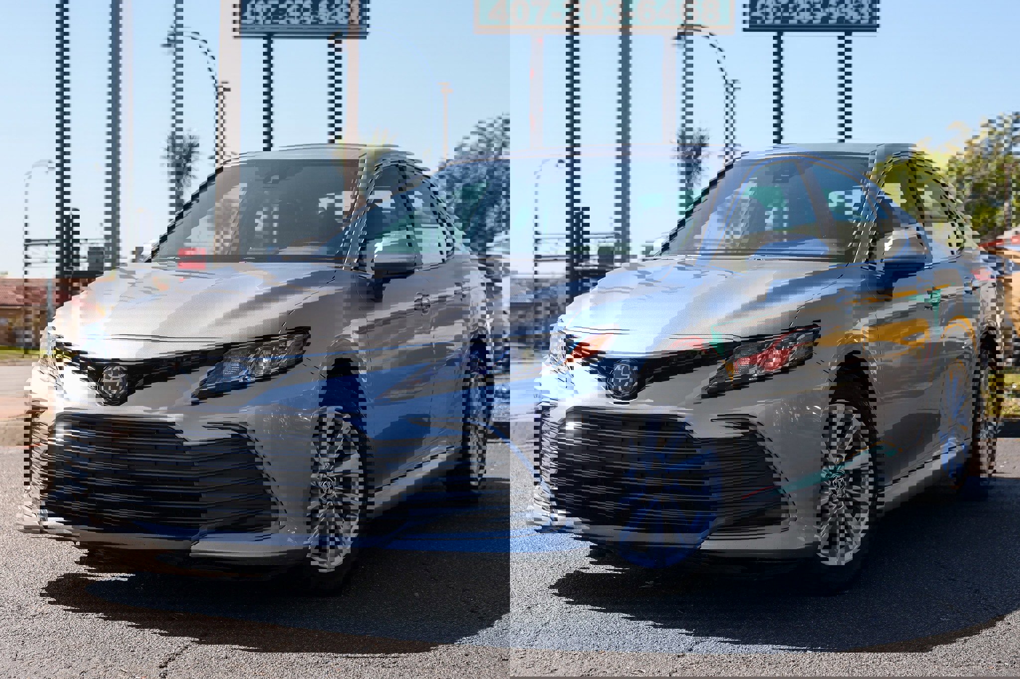 Used 2023 Toyota Camry LE image 1