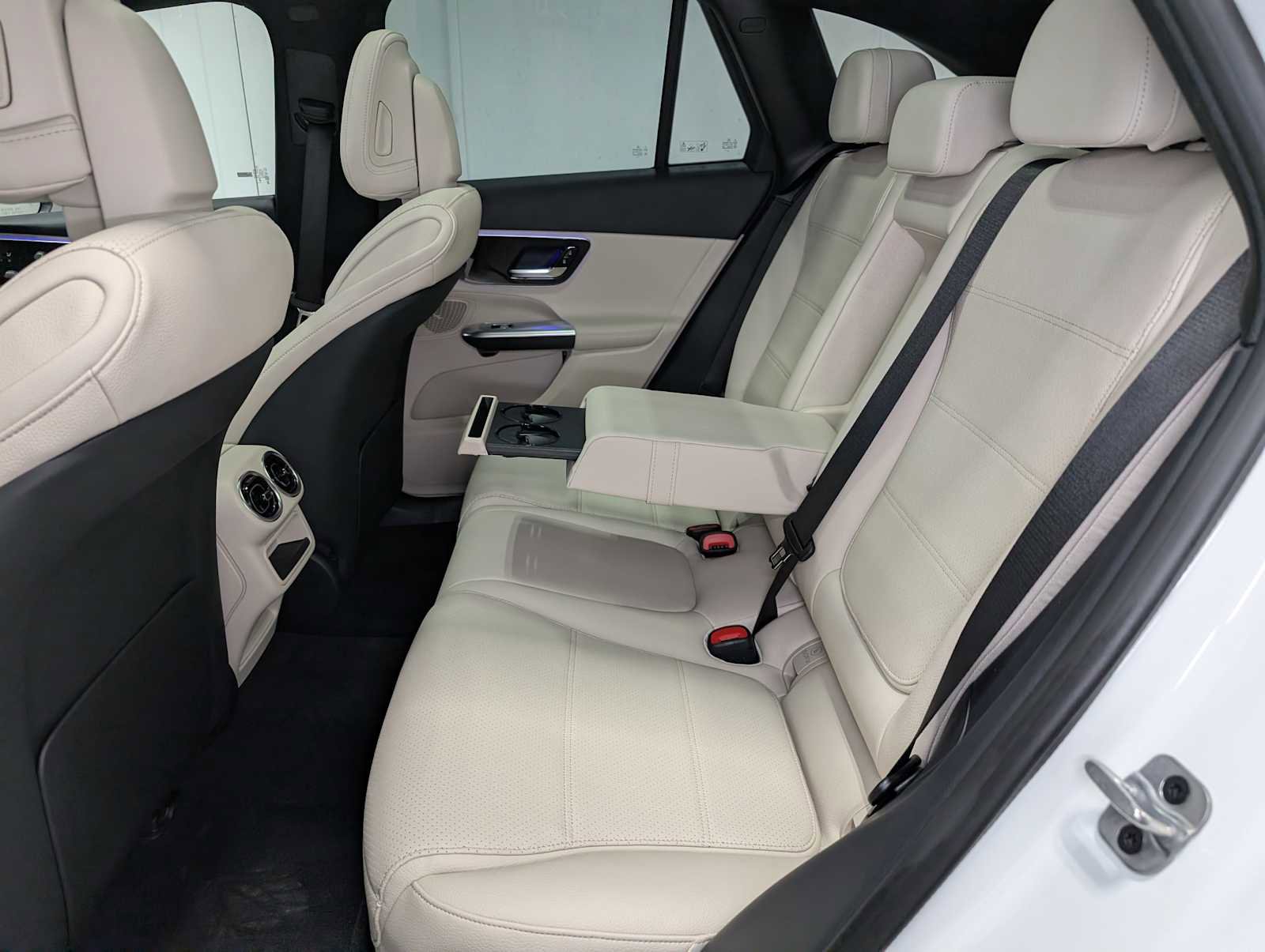 New 2026 Mercedes-Benz GLC 300 4MATIC image 19